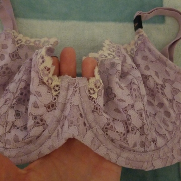 Victoria's Secret BODY BY VICTORIA push-up bra - Picture 2 of 5